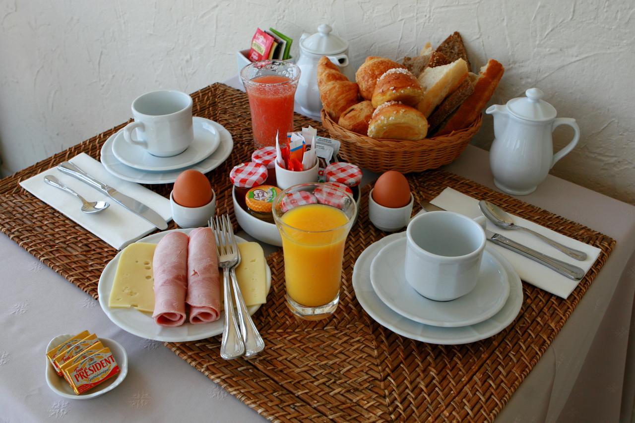 Hotel Marc-Hely La Colle-sur-Loup Zewnętrze zdjęcie